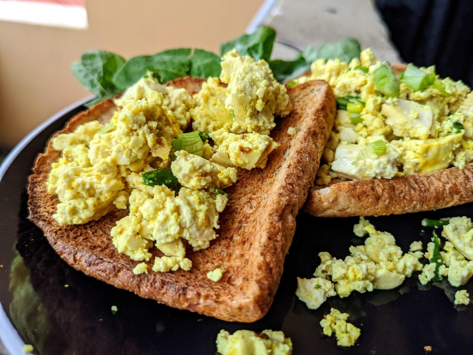 tofu scramble tofu brouillé
