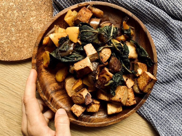 tofu mariné sauté épices légumes